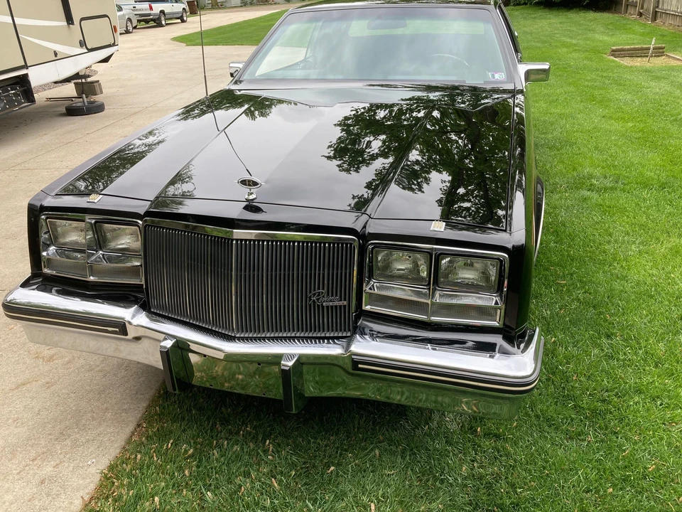 1980 Buick Riviera 4th-7th Gen - Image 25 of 31