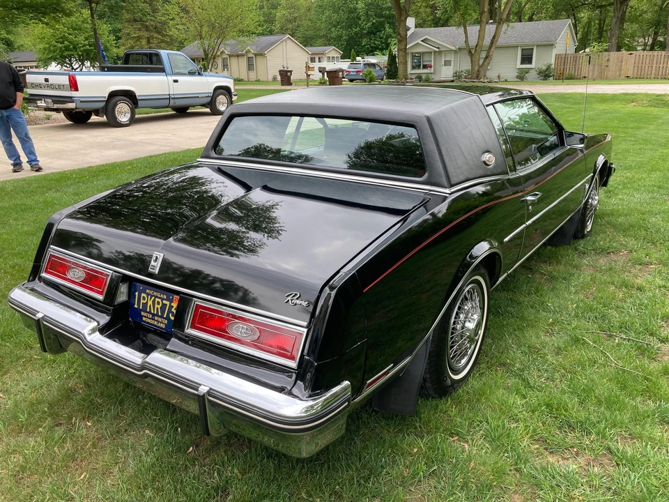 1980 Buick Riviera 4th-7th Gen - Image 9 of 31