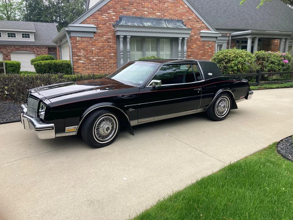 1980 Buick Riviera 4th-7th Gen - Image 13 of 31