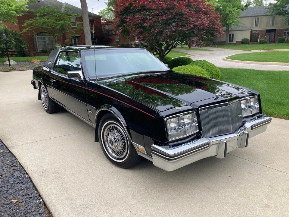 1980 Buick Riviera 4th-7th Gen - Image 12 of 31