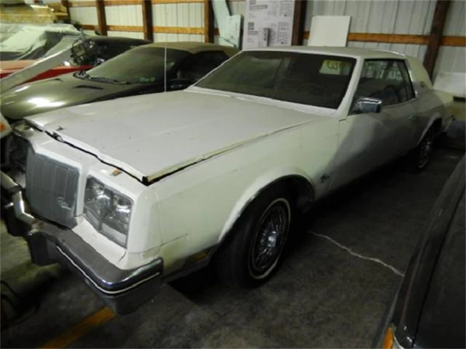 1980 Buick Riviera 4th-7th Gen - Image 2 of 14