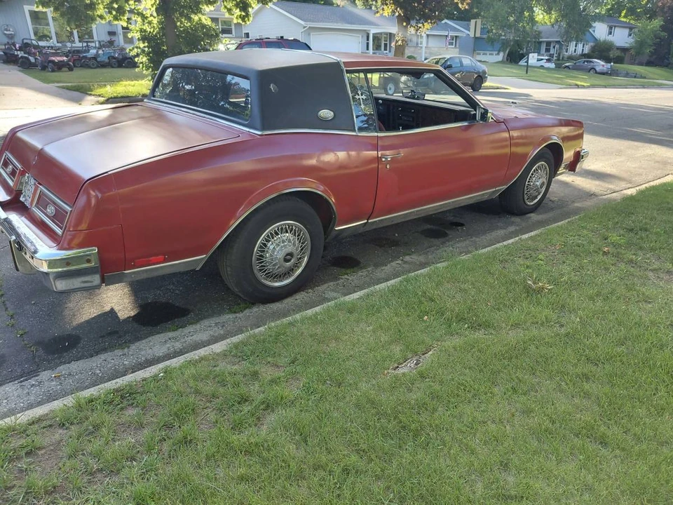 1980 Buick Riviera 4th-7th Gen - Image 9 of 12