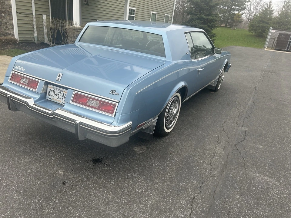 1980 Buick Riviera 4th-7th Gen - Image 8 of 31