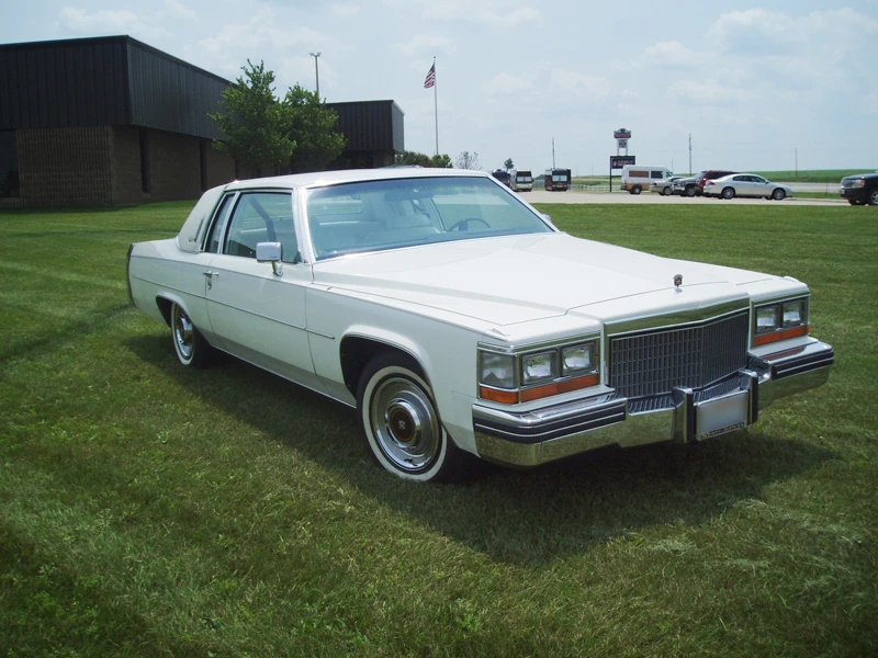 1980 Cadillac DeVille 5th Gen - Image 2 of 3