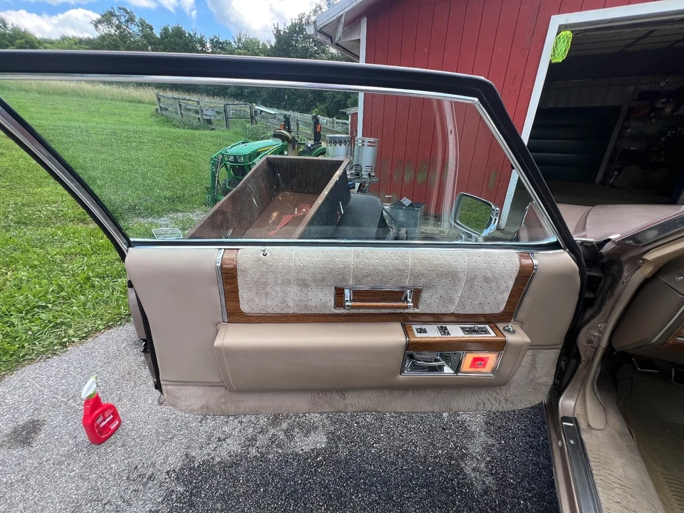 1980 Cadillac DeVille 4th Gen - Image 7 of 15