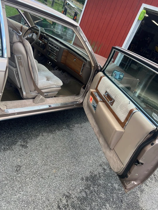 1980 Cadillac DeVille 4th Gen - Image 8 of 15