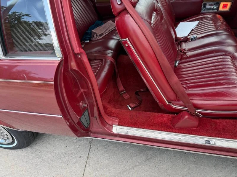 1980 Cadillac DeVille 5th Gen - Image 2 of 18