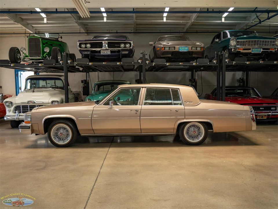 1980 Cadillac DeVille 5th Gen - Image 6 of 31