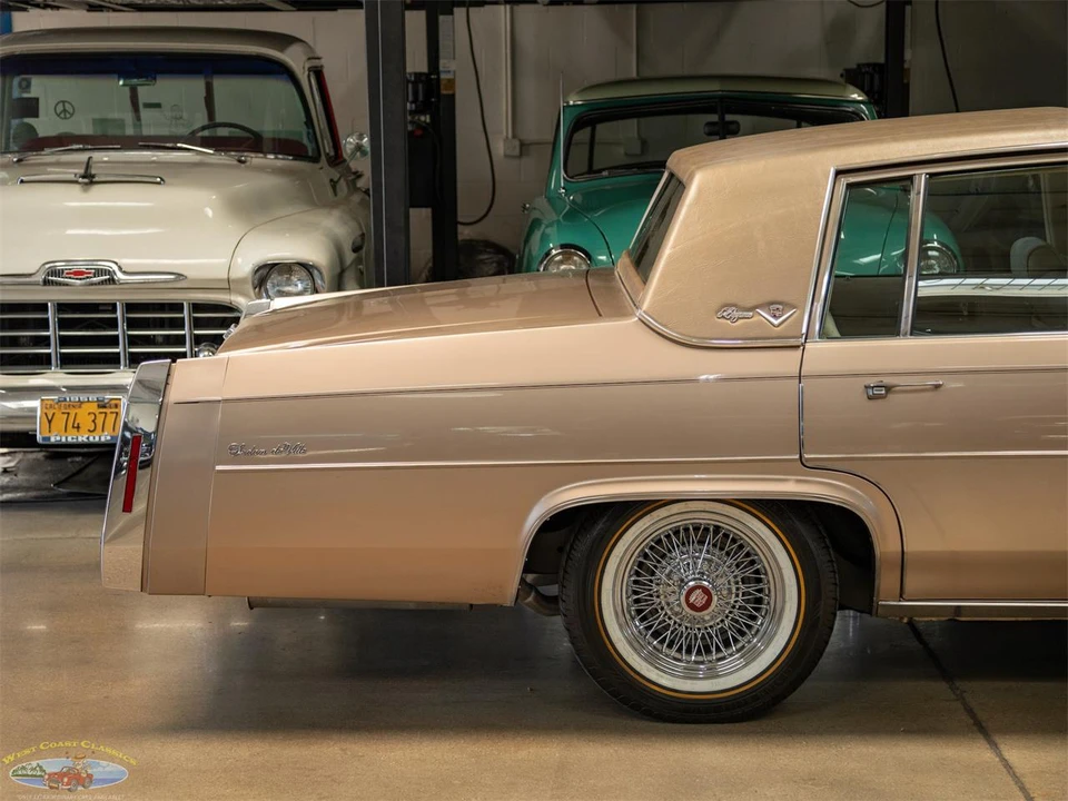 1980 Cadillac DeVille 5th Gen - Image 2 of 31