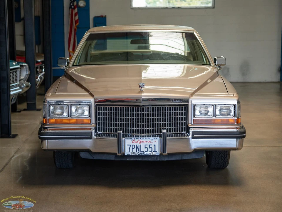 1980 Cadillac DeVille 5th Gen - Image 13 of 31