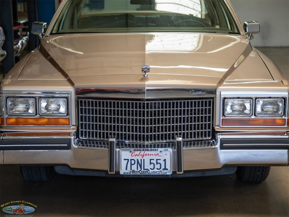 1980 Cadillac DeVille 5th Gen - Image 15 of 31
