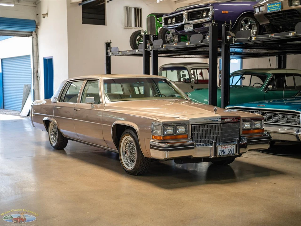 1980 Cadillac DeVille 5th Gen - Image 10 of 31