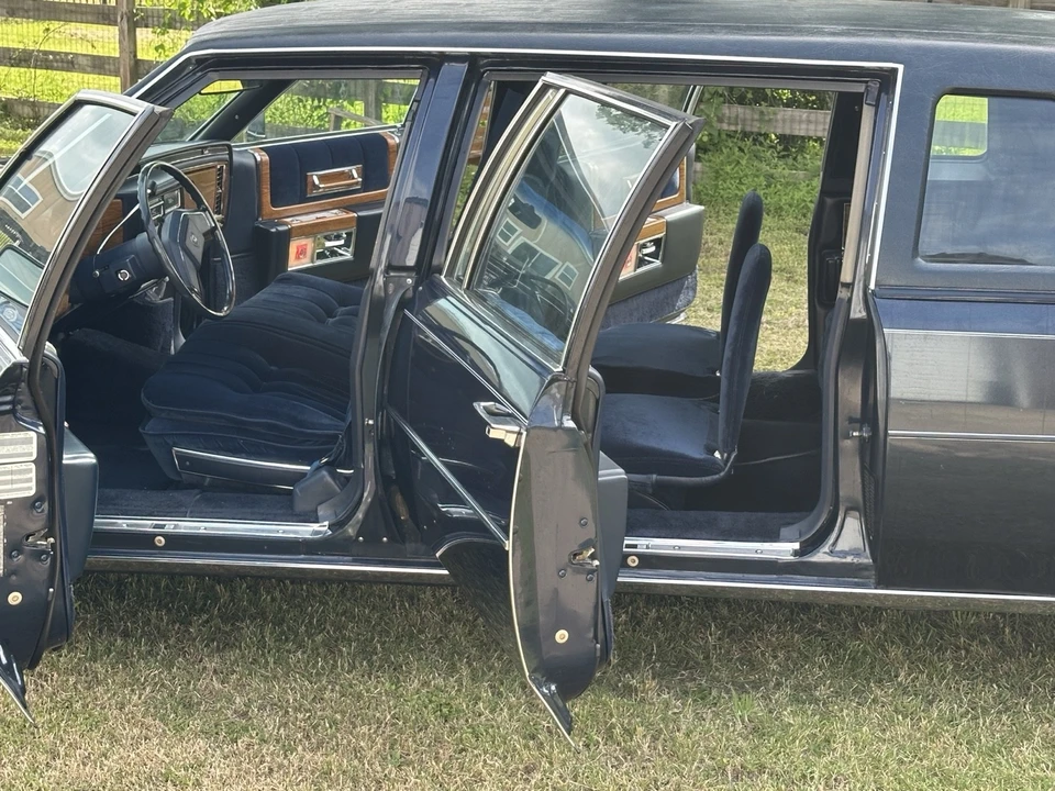 1980 Cadillac Fleetwood - Image 3 of 31