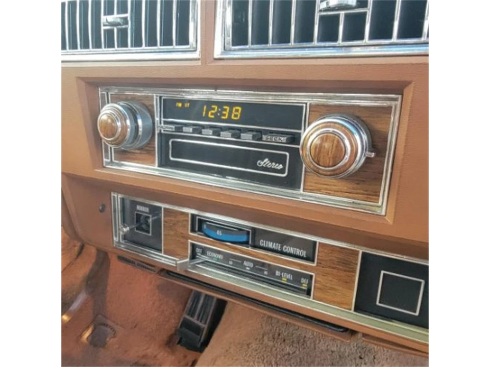 1980 Cadillac DeVille 5th Gen - Image 7 of 25