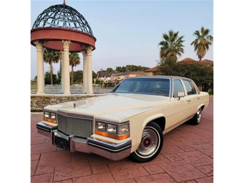 1980 Cadillac DeVille 5th Gen - Image 8 of 25