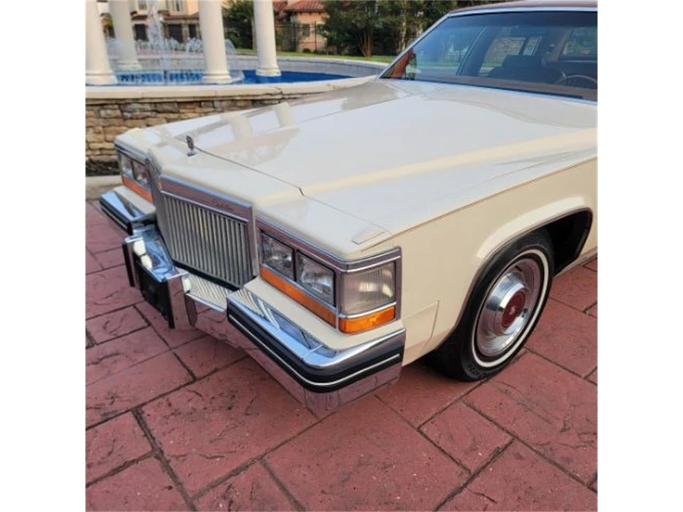 1980 Cadillac DeVille 5th Gen - Image 13 of 25