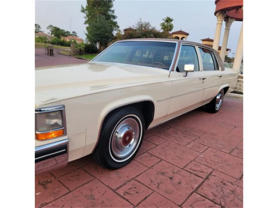 1980 Cadillac DeVille 5th Gen - Image 19 of 25