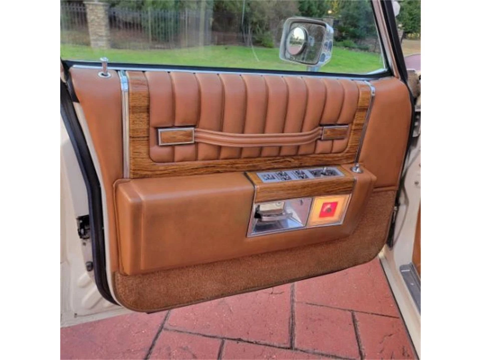 1980 Cadillac DeVille 5th Gen - Image 22 of 25