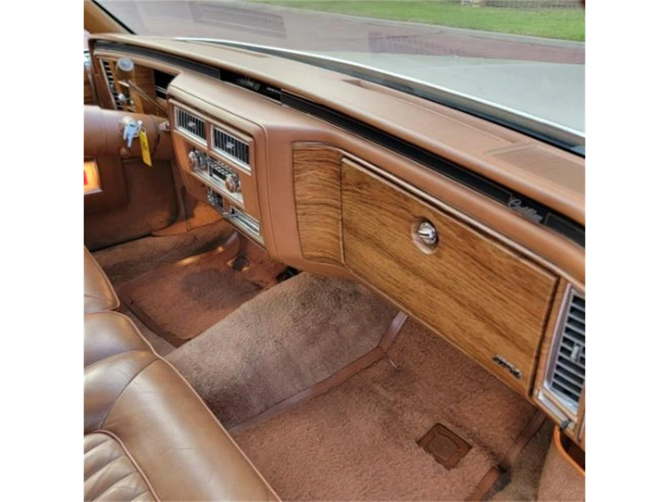 1980 Cadillac DeVille 5th Gen - Image 23 of 25