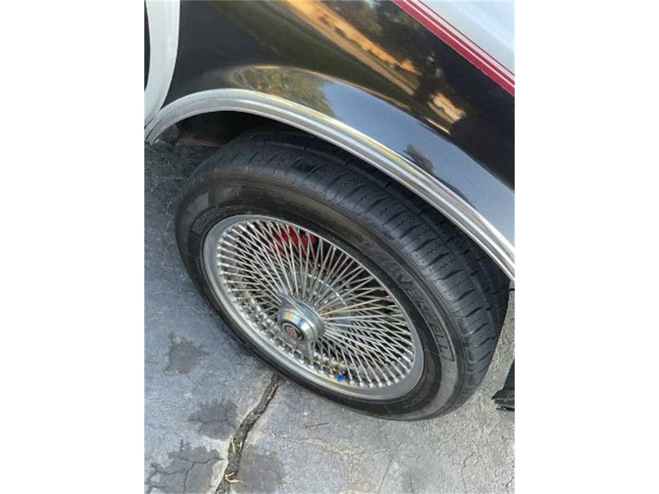 1980 Cadillac Seville - Image 9 of 25