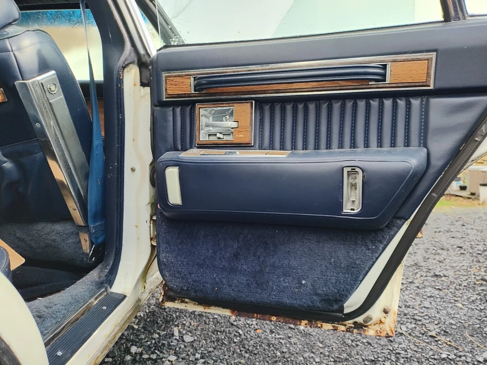 1980 Cadillac Seville - Image 10 of 12
