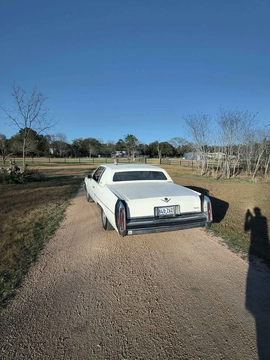 1980 Cadillac DeVille 5th Gen - Image 2 of 6