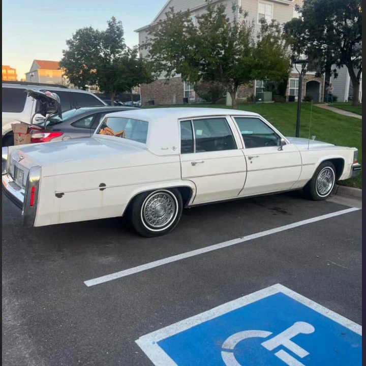1980 Cadillac DeVille 5th Gen - Image 3 of 8