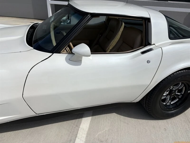 1980 Chevrolet Corvette C3 - Image 11 of 12