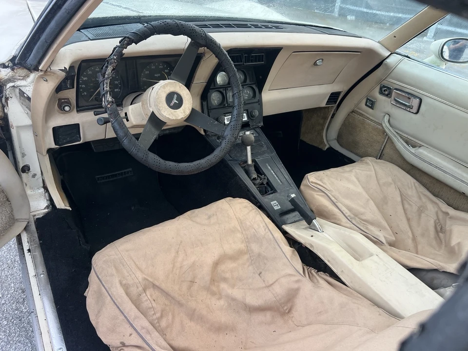 1980 Chevrolet Corvette C3 - Image 15 of 21