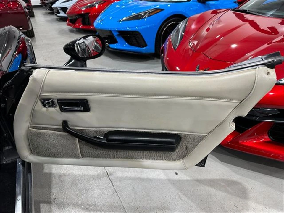 1980 Chevrolet Corvette C3 - Image 14 of 30