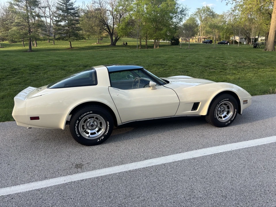 1980 Chevrolet Corvette C3 - Image 13 of 31