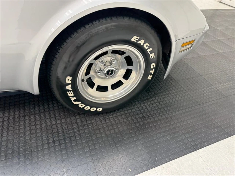 1980 Chevrolet Corvette C3 - Image 27 of 31