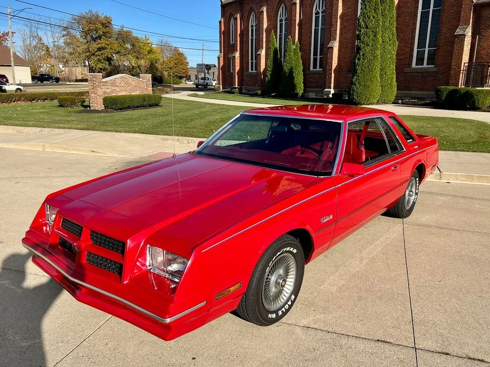 1980 Chrysler Cordoba - Image 11 of 12