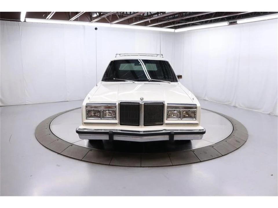 1980 Chrysler LeBaron - Image 8 of 31