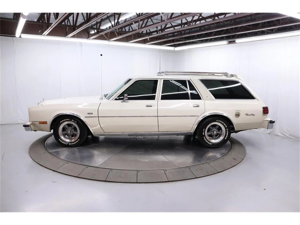 1980 Chrysler LeBaron - Image 2 of 31