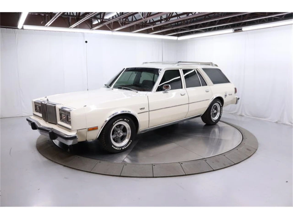 1980 Chrysler LeBaron - Image 2 of 31