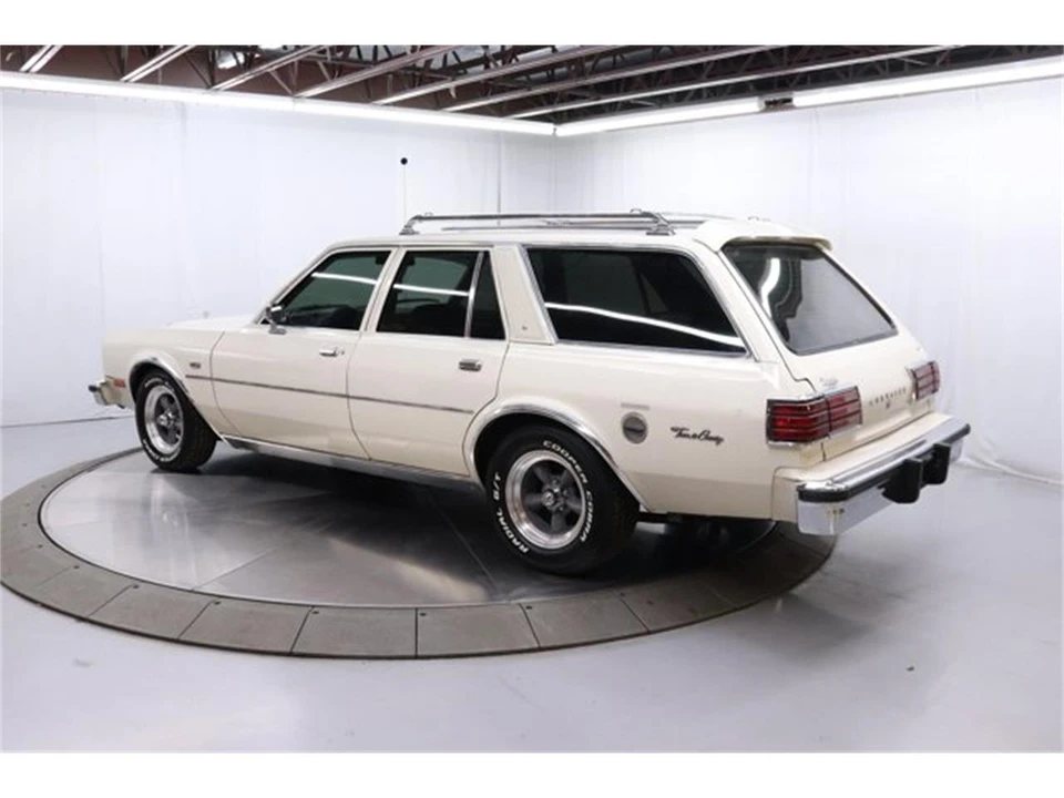 1980 Chrysler LeBaron - Image 5 of 31