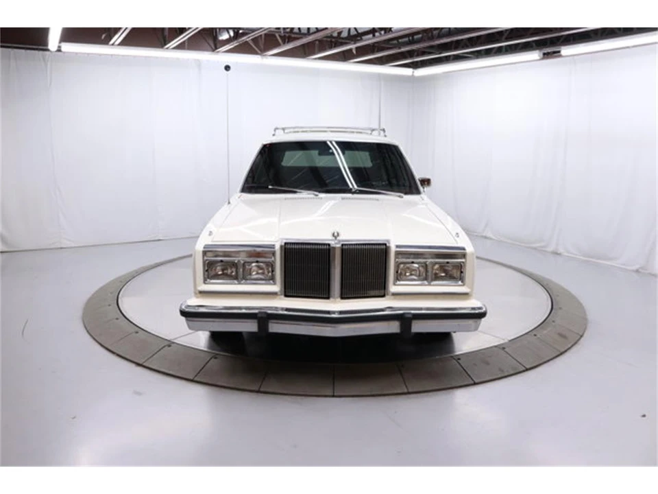1980 Chrysler LeBaron - Image 3 of 31