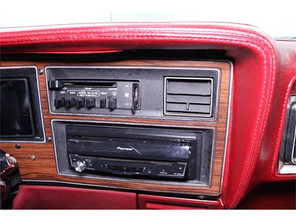 1980 Chrysler LeBaron - Image 12 of 31