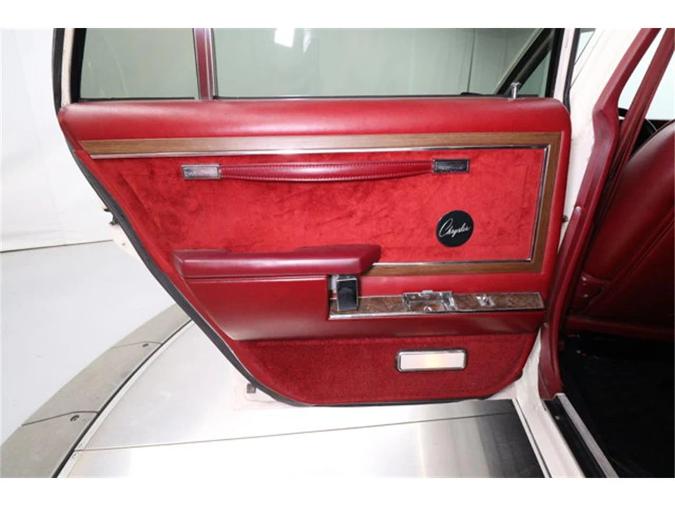 1980 Chrysler LeBaron - Image 21 of 31