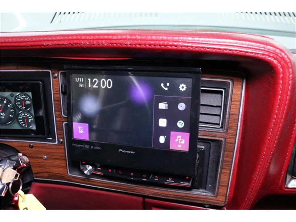1980 Chrysler LeBaron - Image 13 of 31