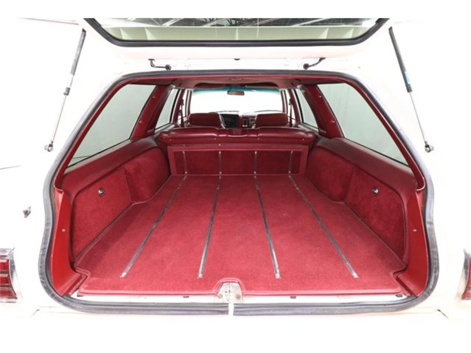 1980 Chrysler LeBaron - Image 27 of 31