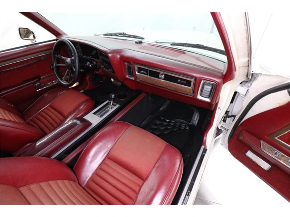 1980 Chrysler LeBaron - Image 15 of 31