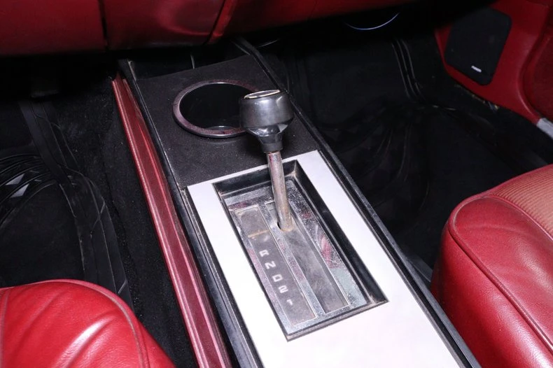 1980 Chrysler LeBaron - Image 30 of 31