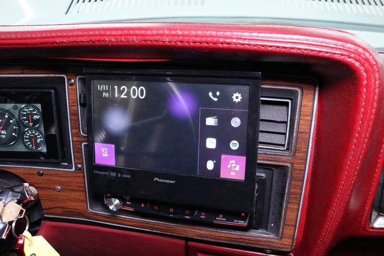 1980 Chrysler LeBaron - Image 26 of 31