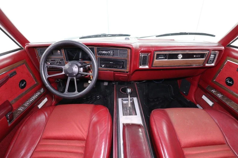 1980 Chrysler LeBaron - Image 20 of 31