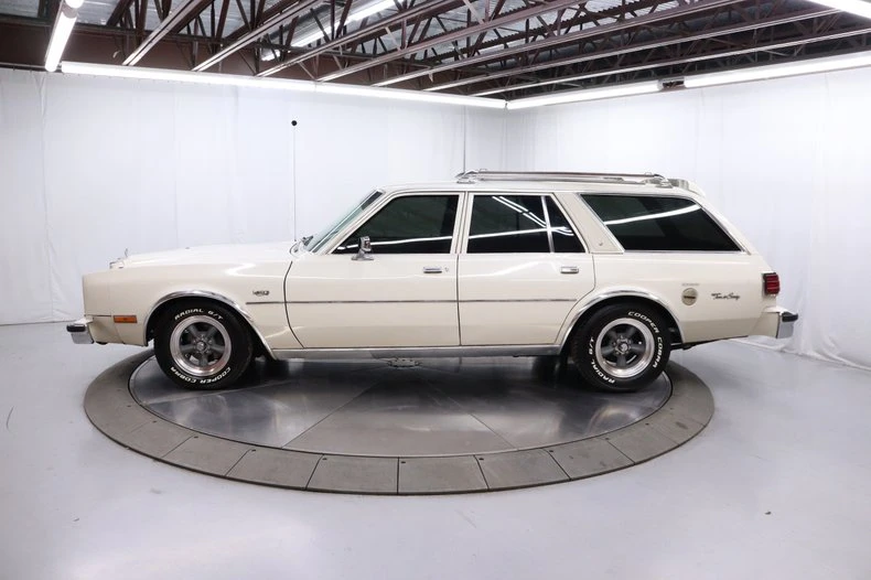 1980 Chrysler LeBaron - Image 2 of 31