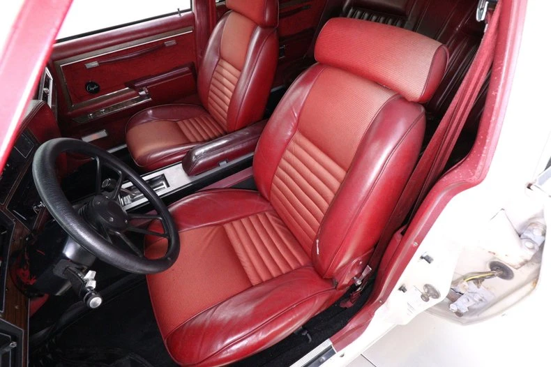 1980 Chrysler LeBaron - Image 19 of 31