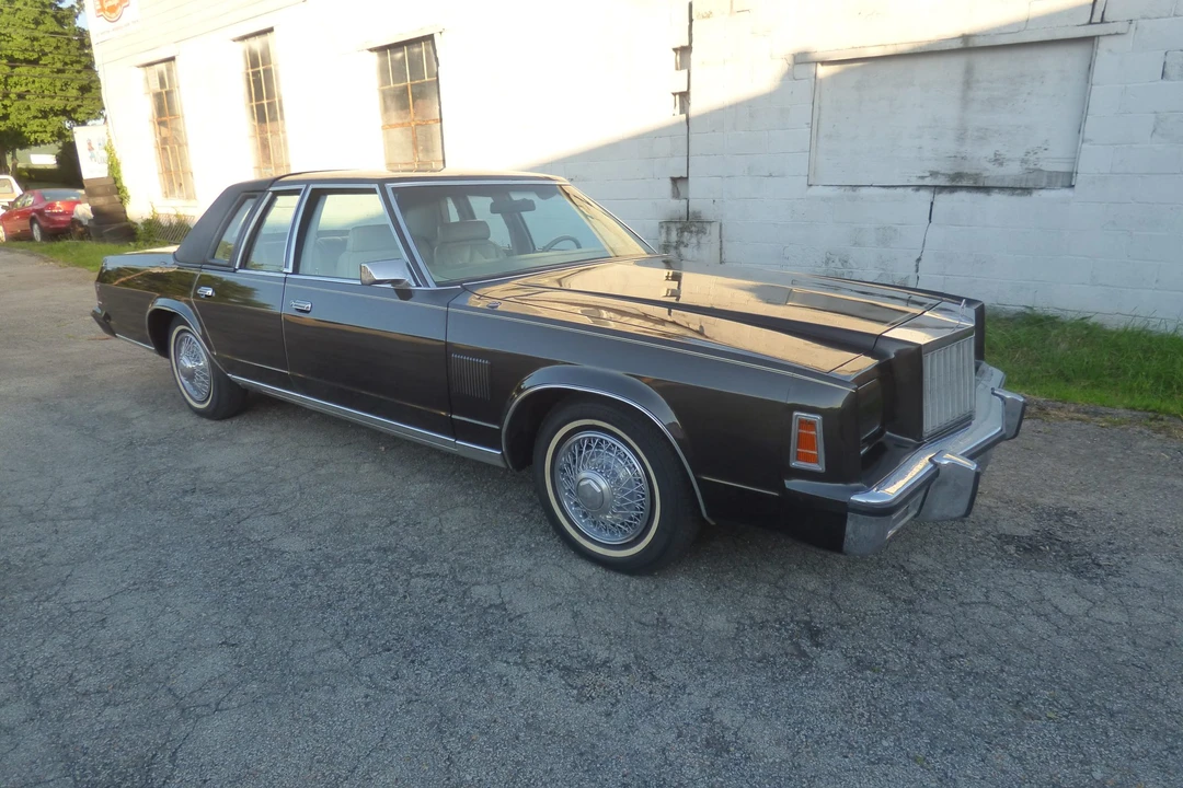 1980 Chrysler New Yorker - Image 7 of 31