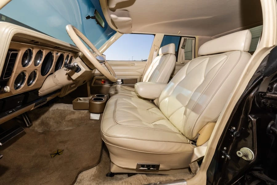 1980 Chrysler New Yorker - Image 25 of 31